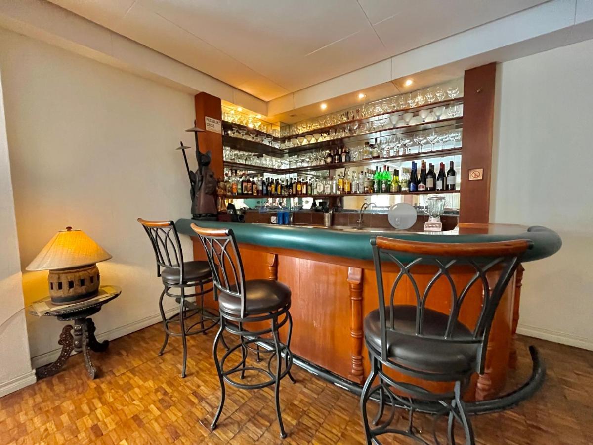 Coco Grande Hotel Dumaguete City Екстериор снимка