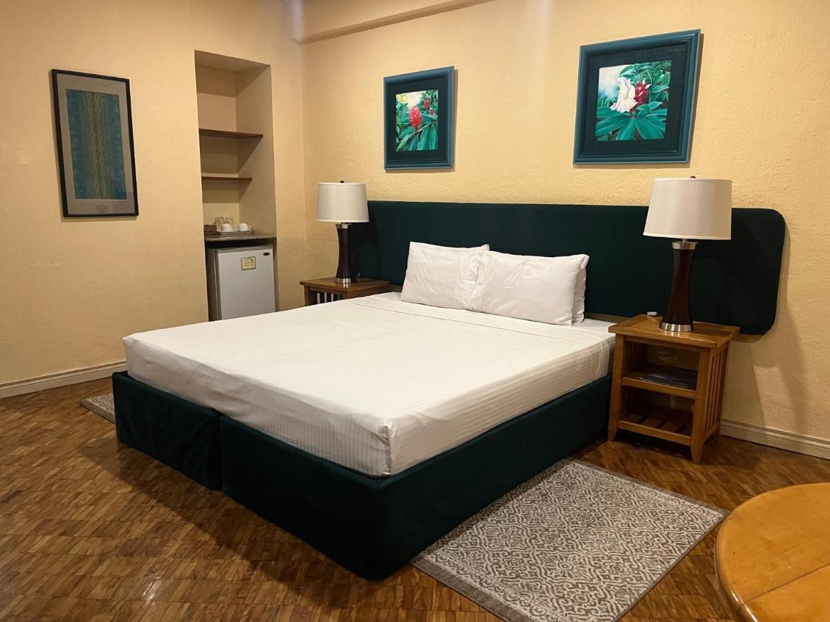 Coco Grande Hotel Dumaguete City Екстериор снимка