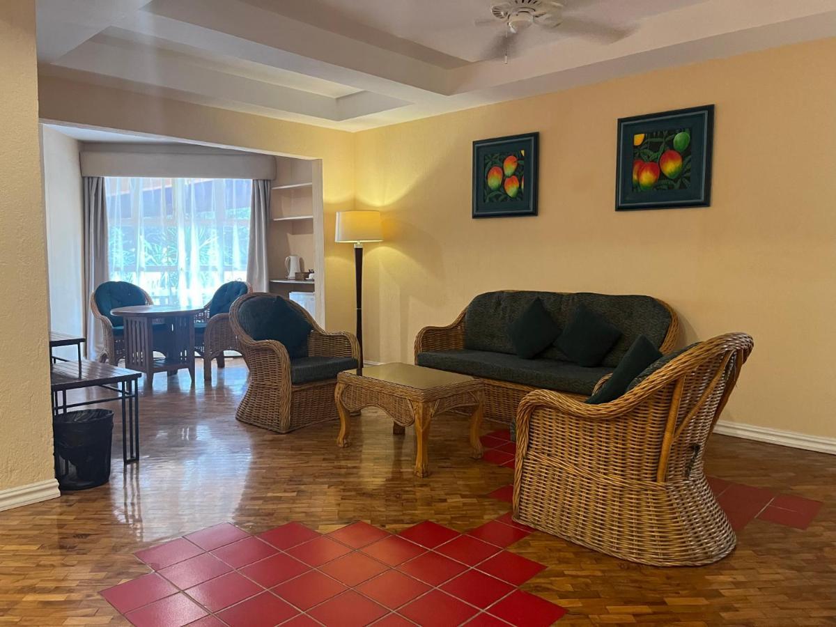 Coco Grande Hotel Dumaguete City Екстериор снимка