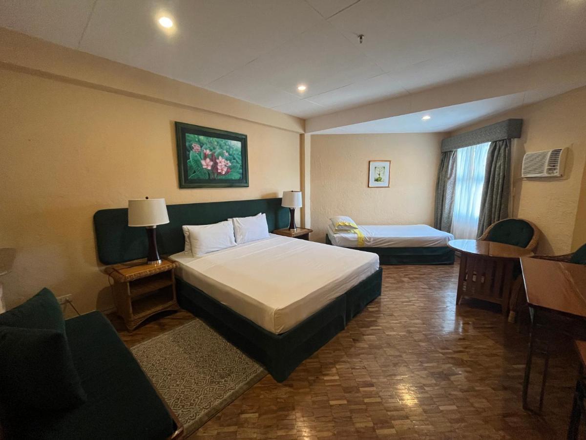 Coco Grande Hotel Dumaguete City Екстериор снимка
